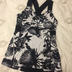 *Last Chance - donating next week!* Lululemon